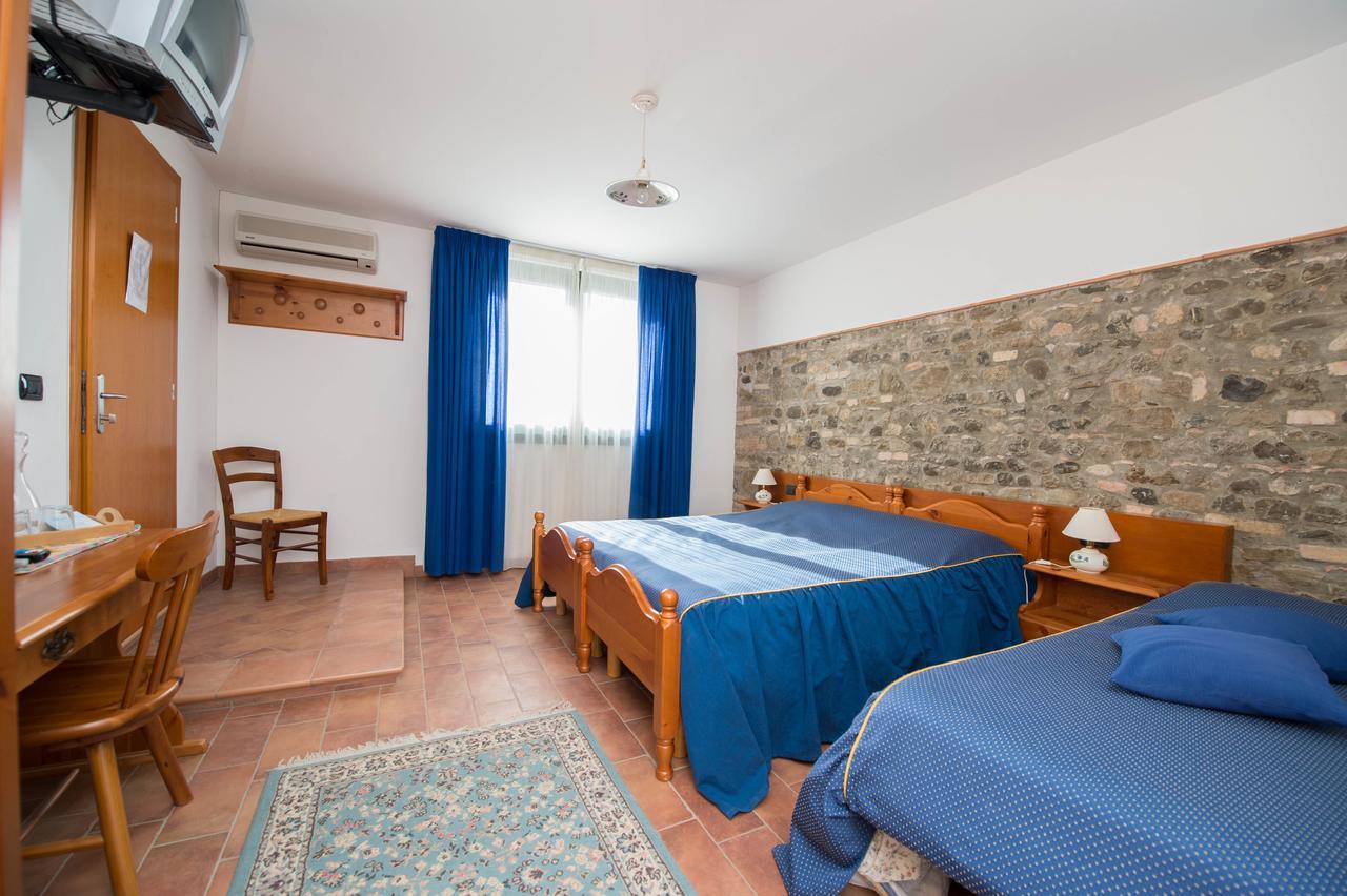 Agriturismo Le Oche Selvatiche Lauzacco Extérieur photo